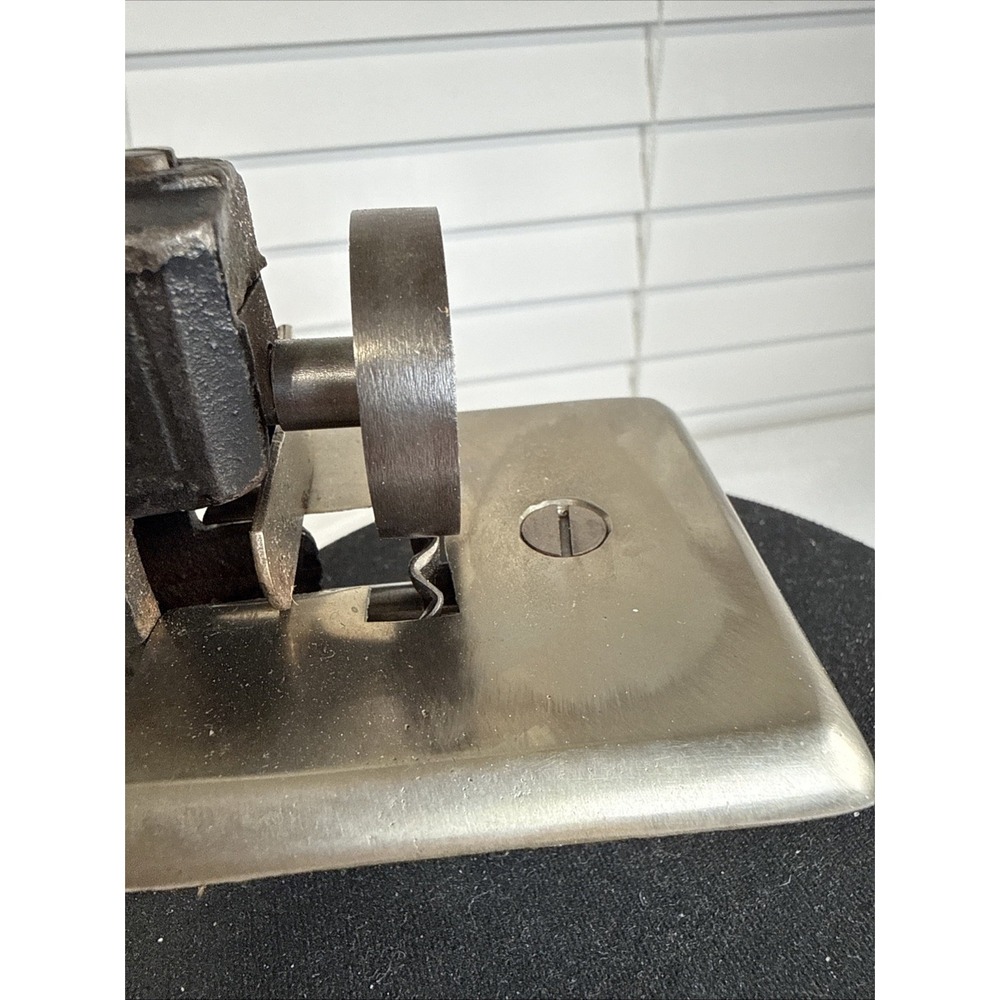 Vintage Clean Cut Pinking Machine South Richland Machine Co. NY - Fabric Cutter - Picture 6 of 15